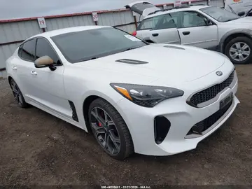 Kia Stinger, 4x4 / 3.3 GT